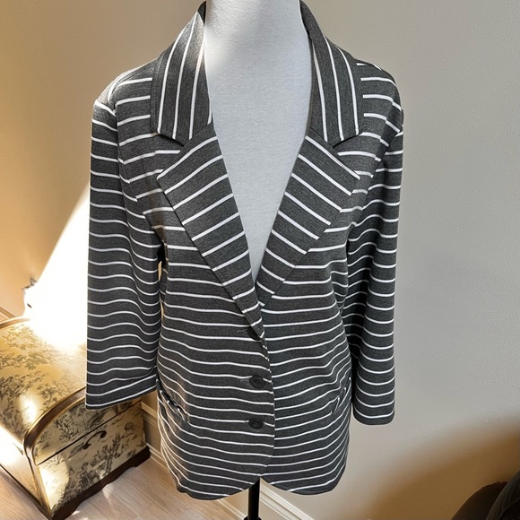 AE Sport~Nautical Striped Blazer~Size 14~Grey with White Stripes - Picture 5 of 9